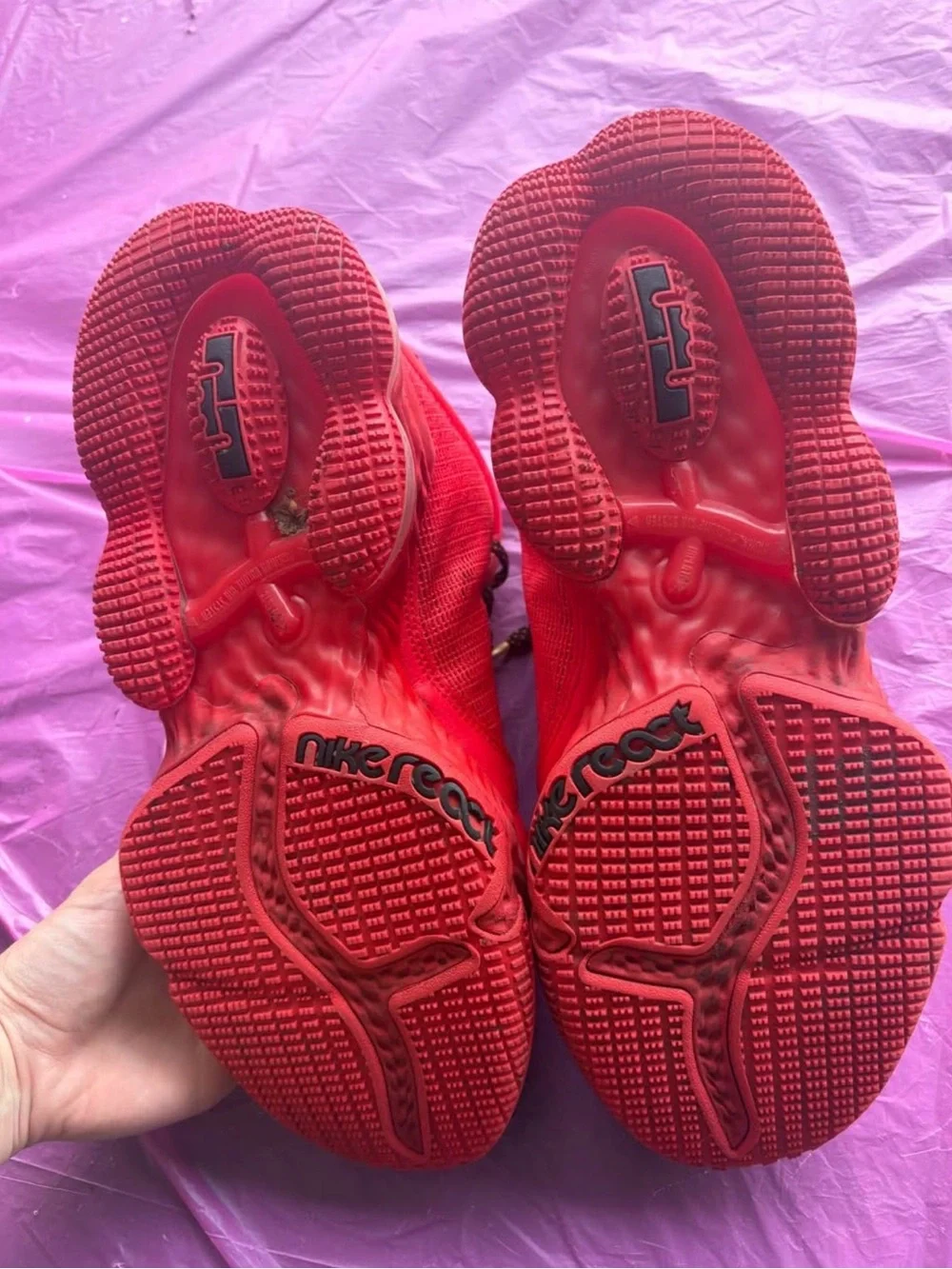 Nike lebron 19